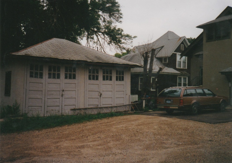 1993-07-HouseHunting-025