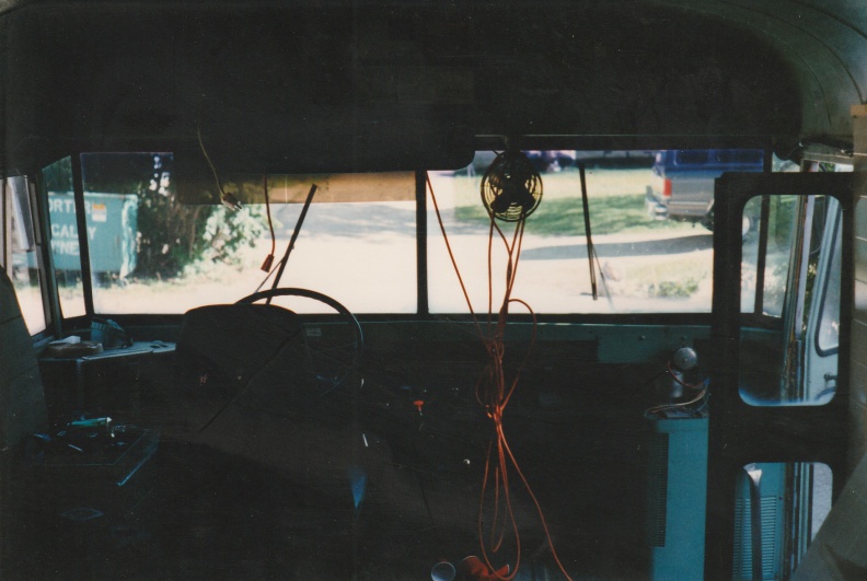 1996-06-BusBuild-011.jpg
