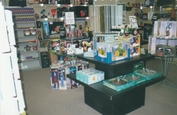 2000-07-Store-008