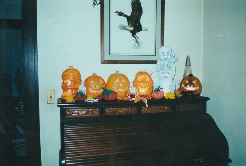 2000-10-Halloween-006.jpg