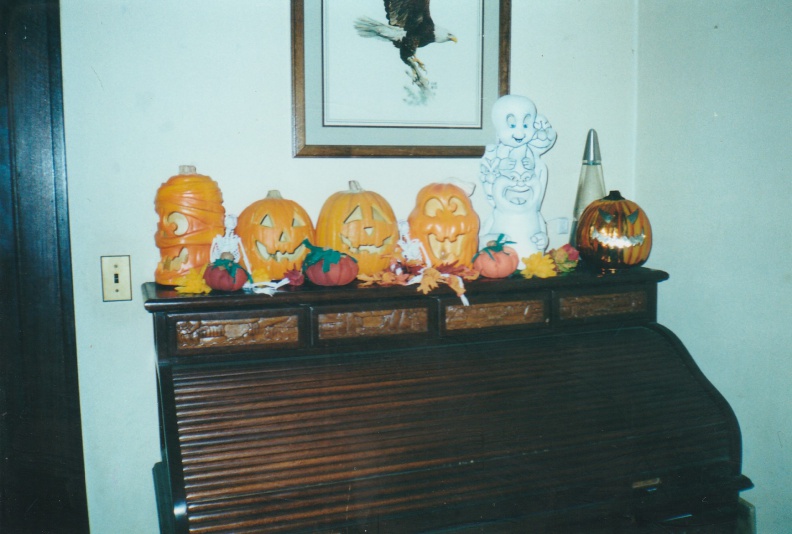 2000-10-Halloween-008.jpg